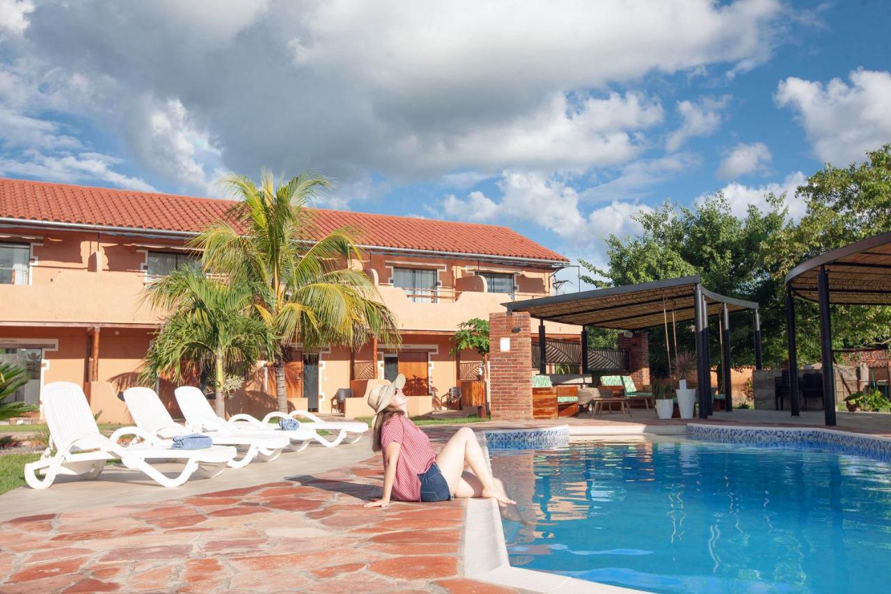 Hotel La Villa Chiquitana San José de Chiquitos Buitenkant foto