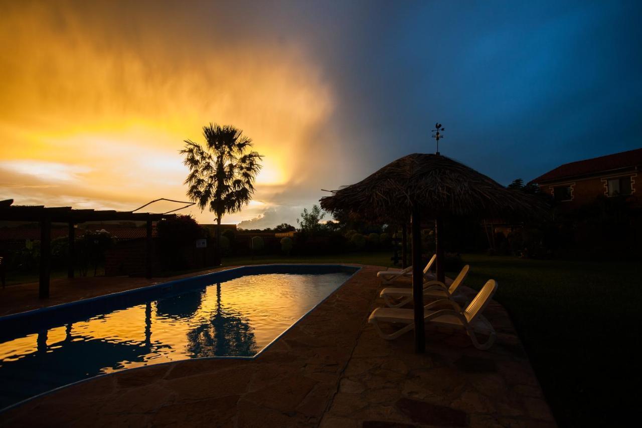Hotel La Villa Chiquitana San José de Chiquitos Buitenkant foto